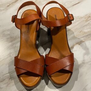 Hush Puppies Women's Brown Sandals
